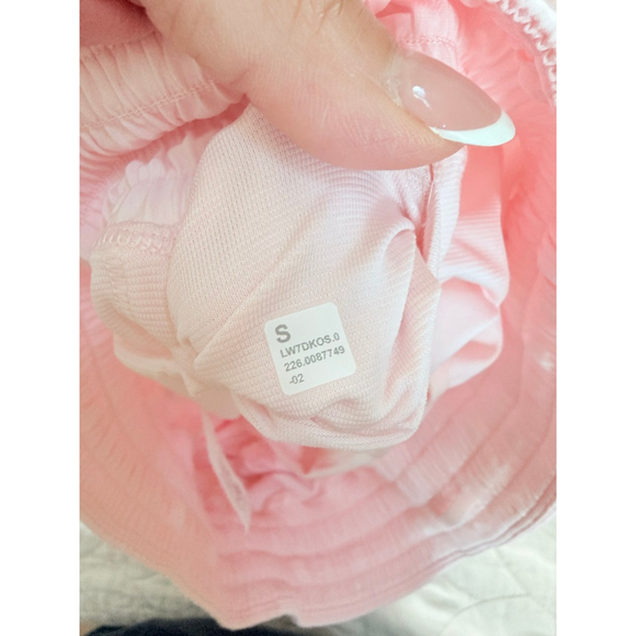 Women's Lululemon Pink Shake It Out High-Rise Run Shorts S - Picture 4 of 5